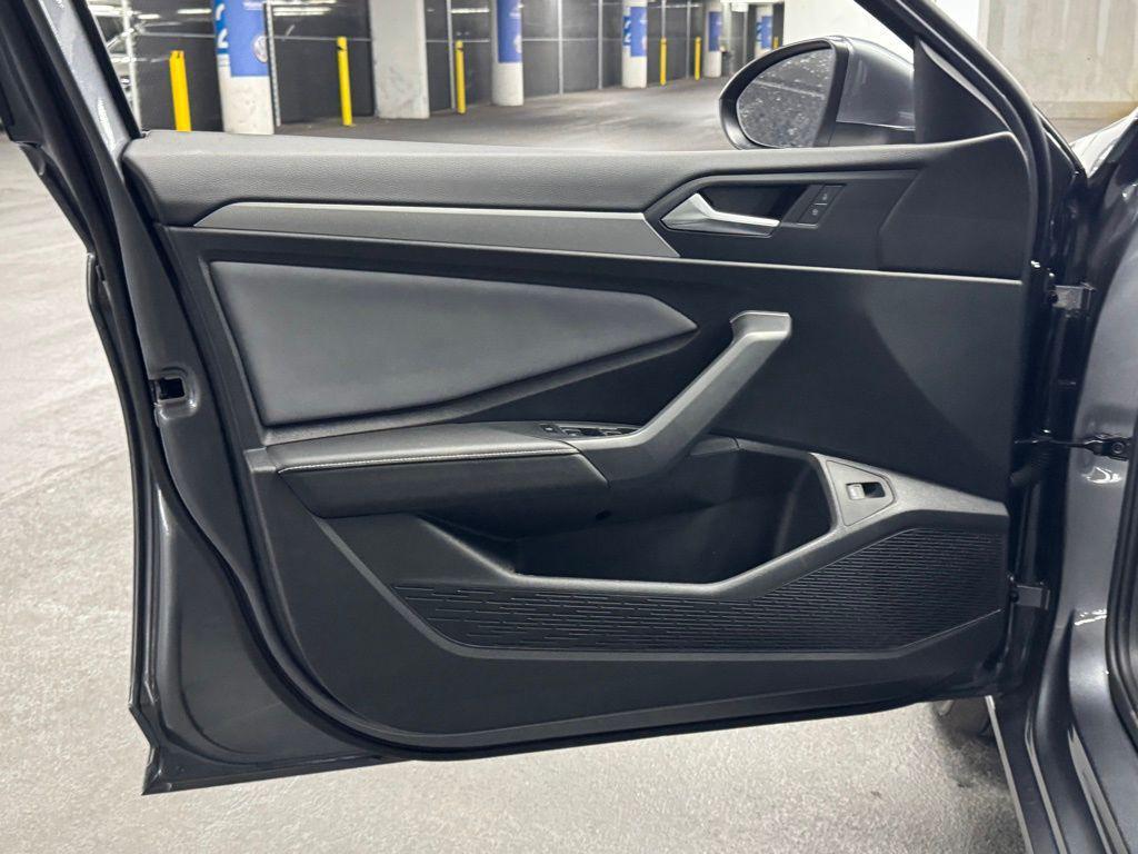 new 2025 Volkswagen Jetta car, priced at $25,500