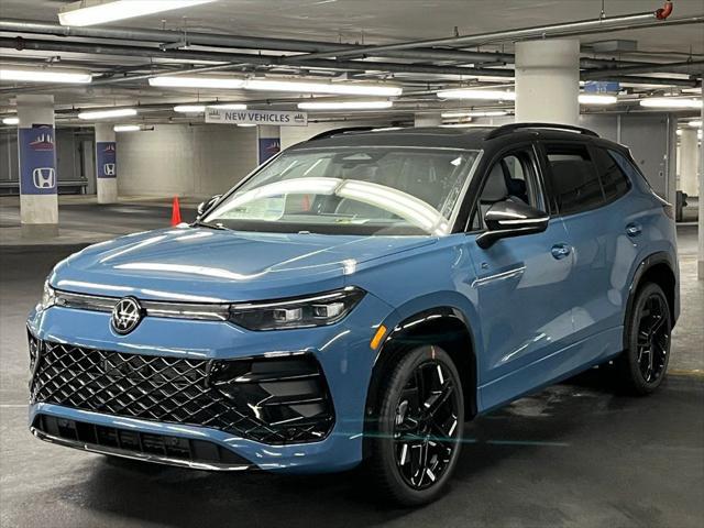 new 2025 Volkswagen Tiguan car, priced at $39,543