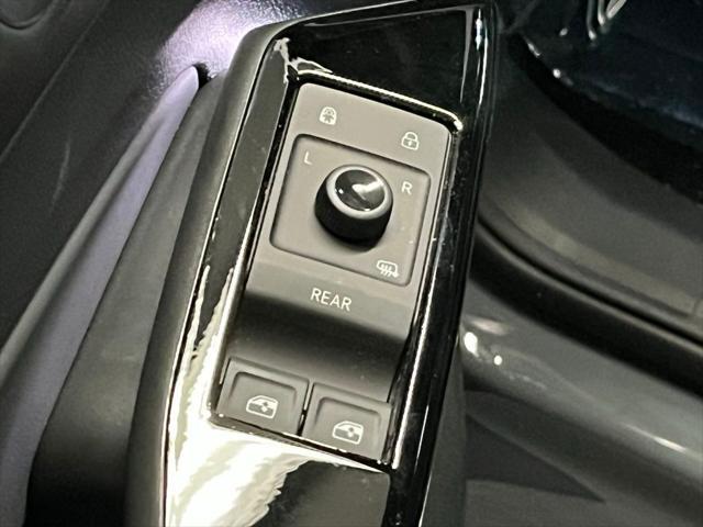 new 2025 Volkswagen ID.4 car, priced at $51,370