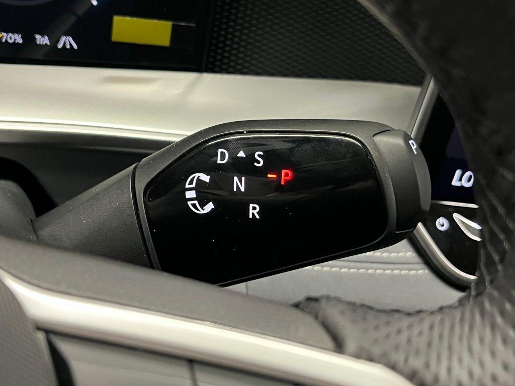 new 2025 Volkswagen Tiguan car, priced at $38,354