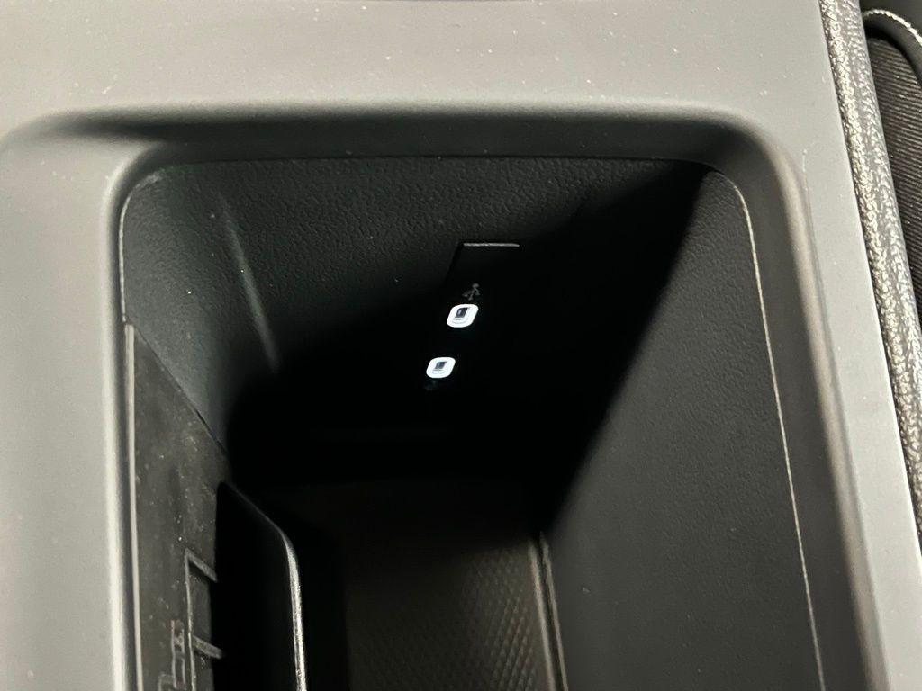 new 2025 Volkswagen Tiguan car, priced at $38,354