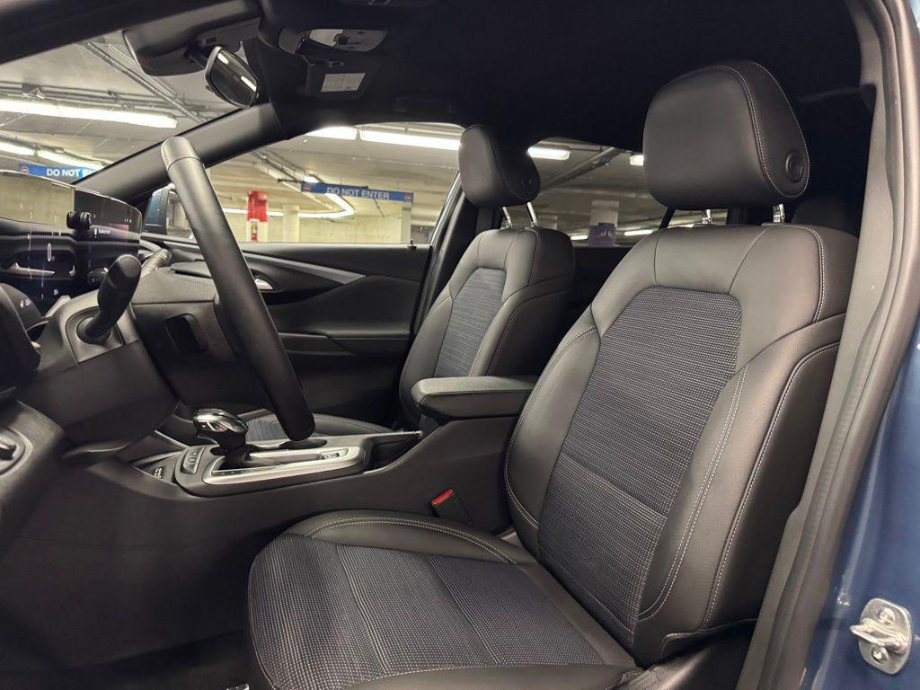 used 2024 Buick Envista car, priced at $24,000