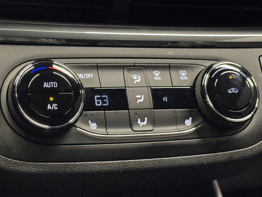 used 2024 Buick Envista car, priced at $24,000