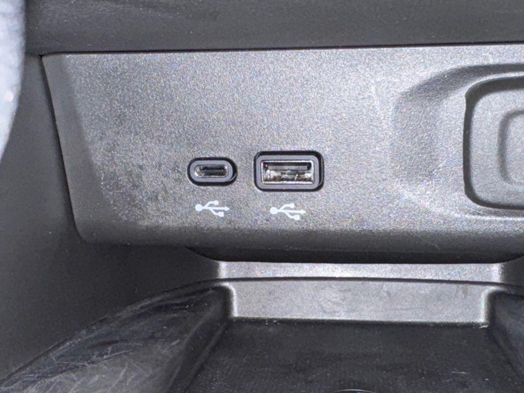 used 2024 Buick Envista car, priced at $24,000