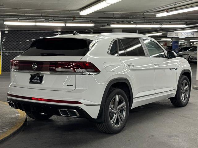 new 2024 Volkswagen Atlas Cross Sport car, priced at $43,368