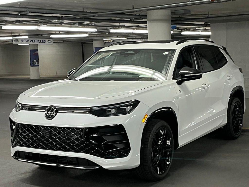 new 2025 Volkswagen Tiguan car, priced at $39,269