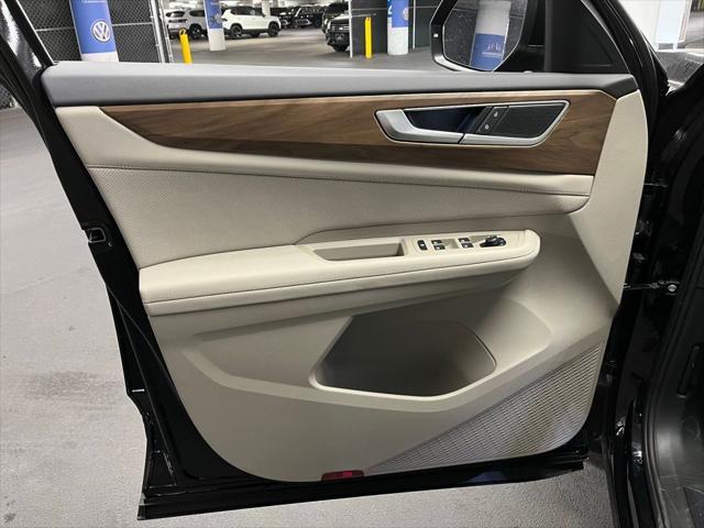 new 2025 Volkswagen Atlas car