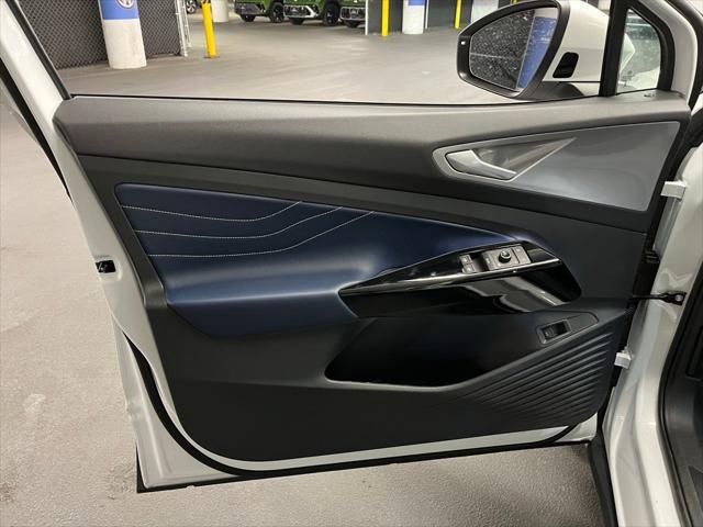 new 2025 Volkswagen ID.4 car, priced at $51,825
