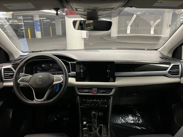 new 2025 Volkswagen Taos car