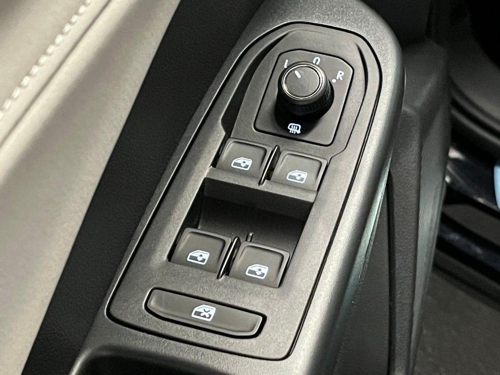 new 2025 Volkswagen Taos car, priced at $30,001