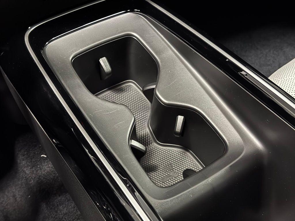 new 2025 Volkswagen ID.4 car, priced at $49,363