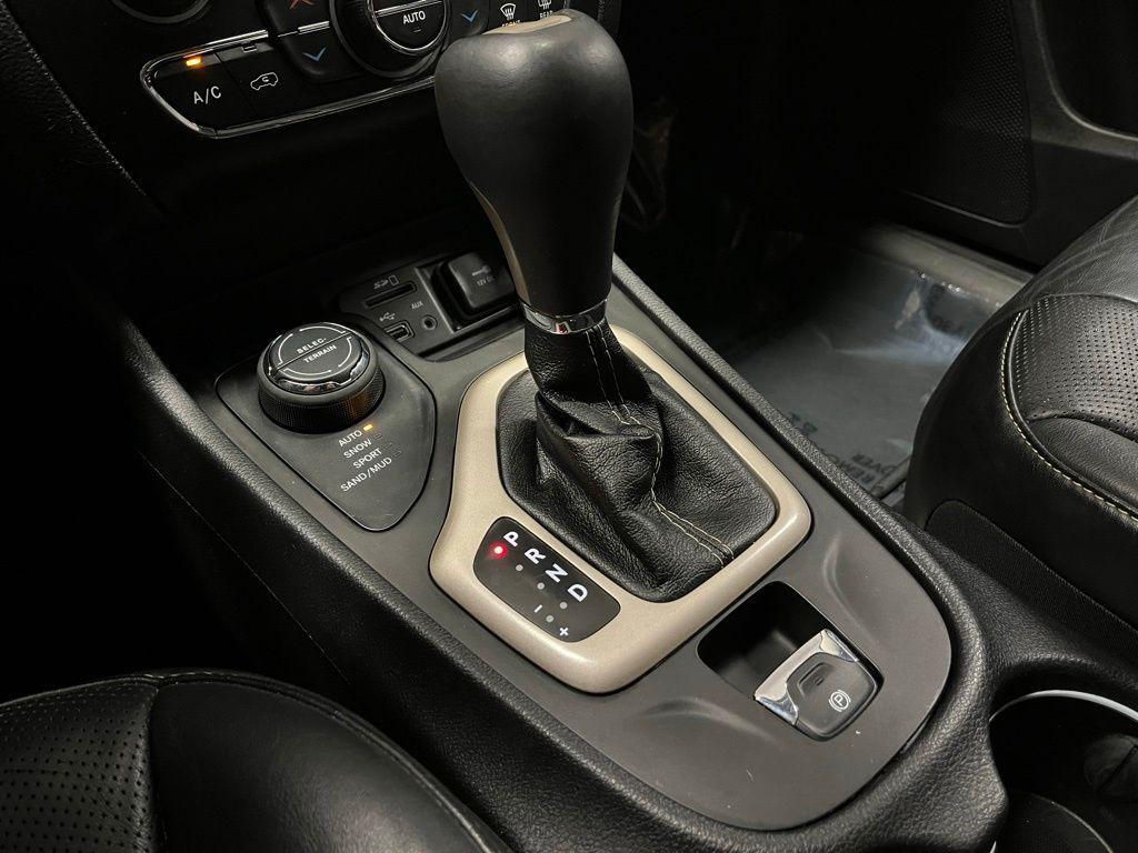 used 2014 Jeep Cherokee car, priced at $12,500