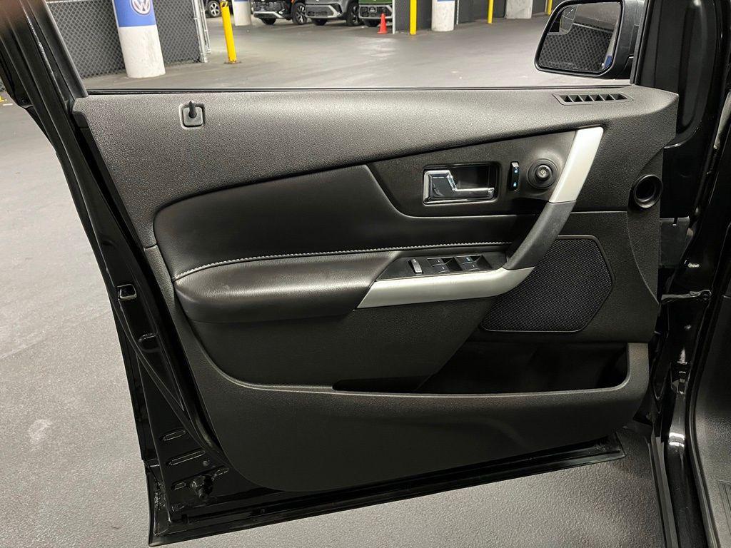 used 2013 Ford Edge car, priced at $8,500