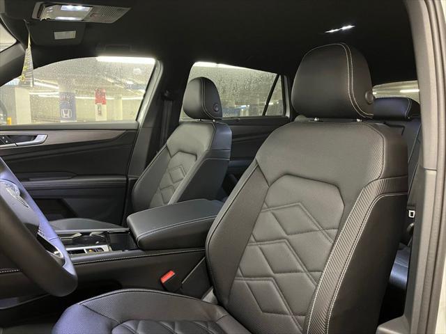 new 2025 Volkswagen Atlas Cross Sport car, priced at $42,175