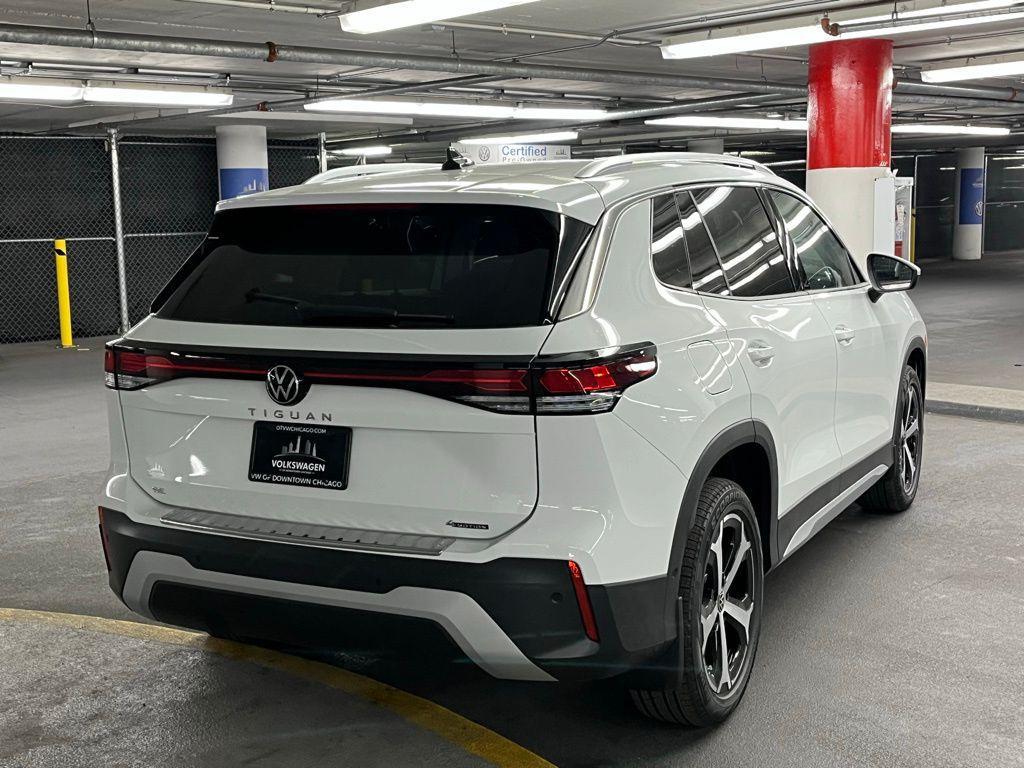 new 2025 Volkswagen Tiguan car, priced at $33,808