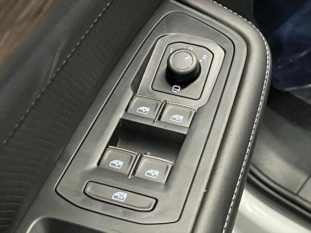 new 2025 Volkswagen Atlas car, priced at $53,285