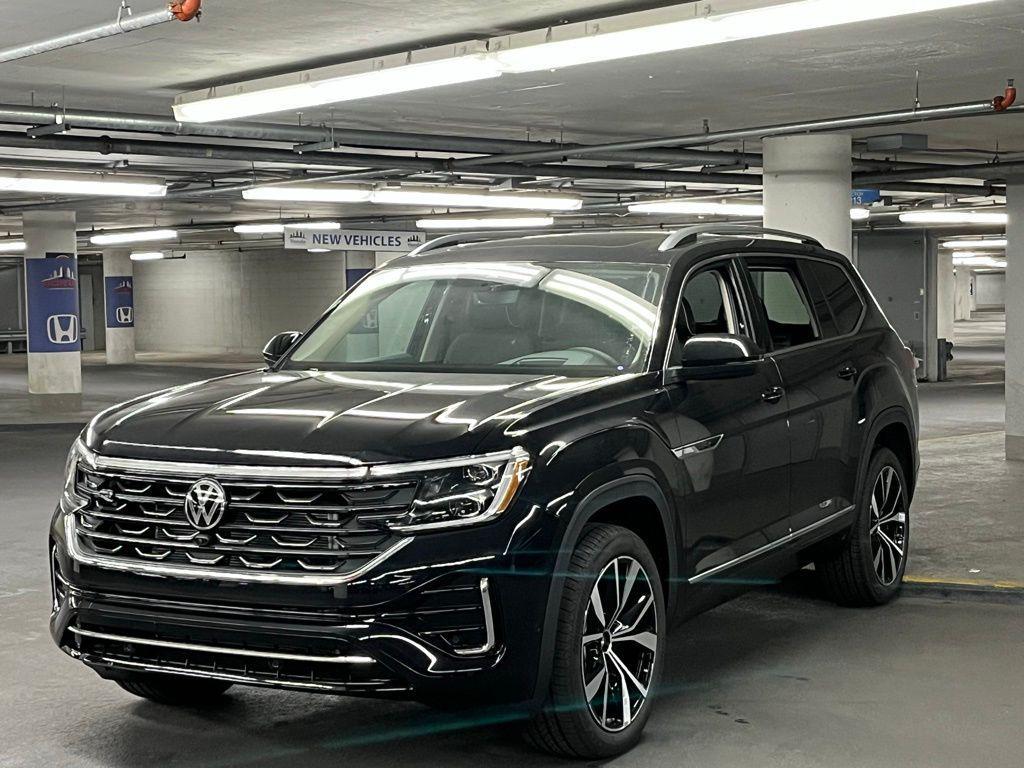 new 2026 Volkswagen Atlas car, priced at $57,766