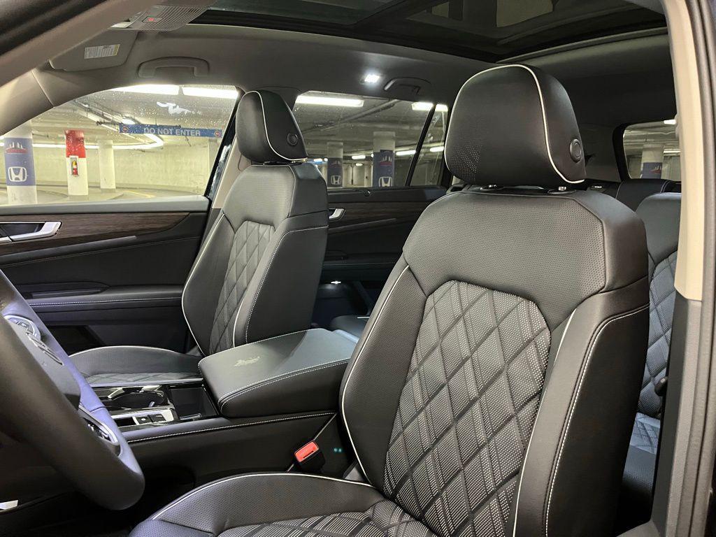 new 2026 Volkswagen Atlas car, priced at $57,766