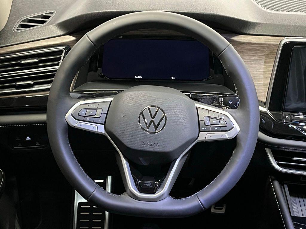 new 2026 Volkswagen Atlas car, priced at $57,766