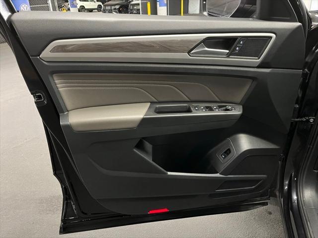 used 2023 Volkswagen Atlas Cross Sport car, priced at $28,500