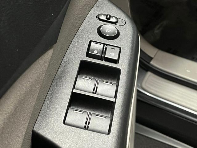 used 2013 Honda CR-V car, priced at $9,500