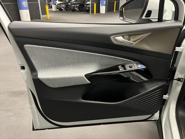 new 2025 Volkswagen ID.4 car, priced at $45,975