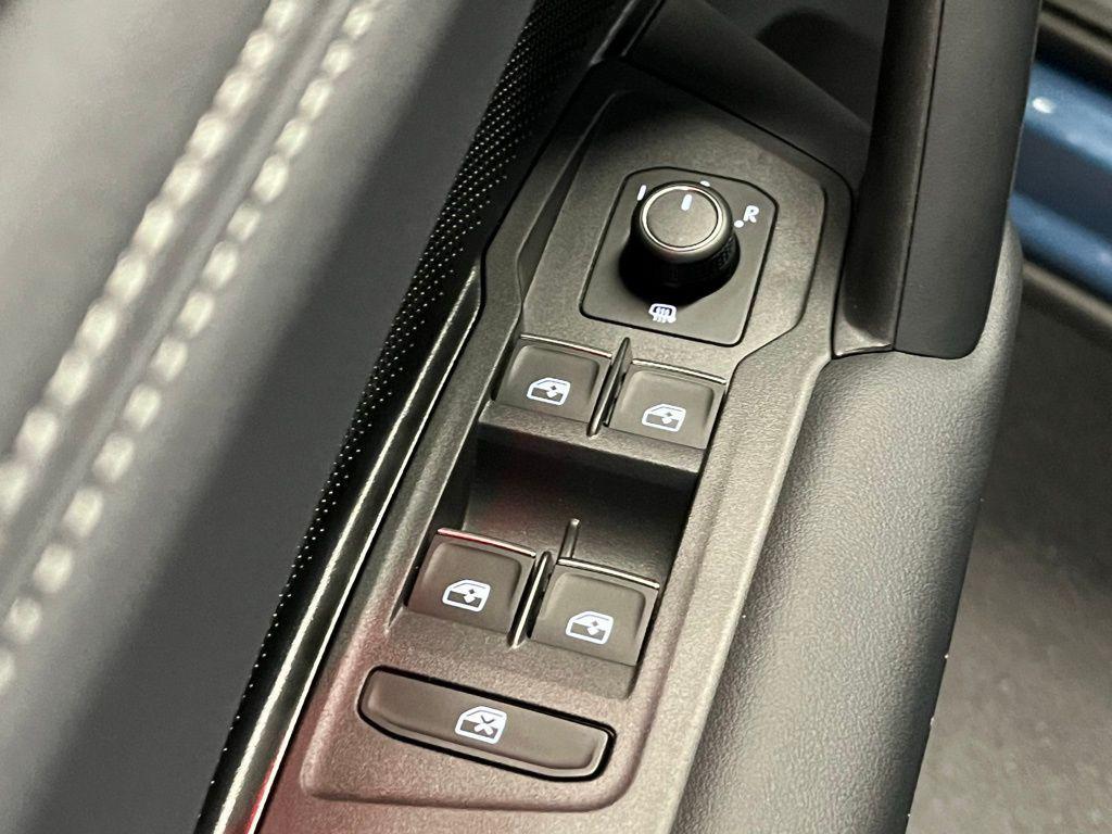 new 2025 Volkswagen Tiguan car, priced at $39,310
