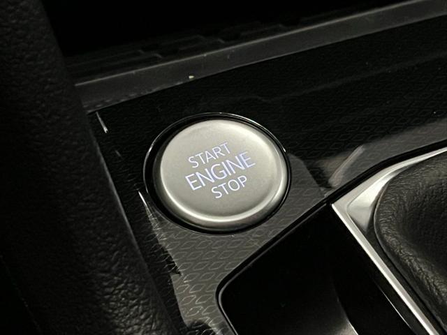 new 2025 Volkswagen Taos car, priced at $34,440