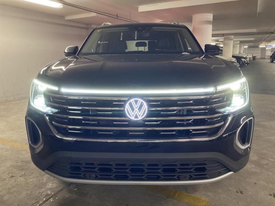 new 2024 Volkswagen Atlas car, priced at $46,444