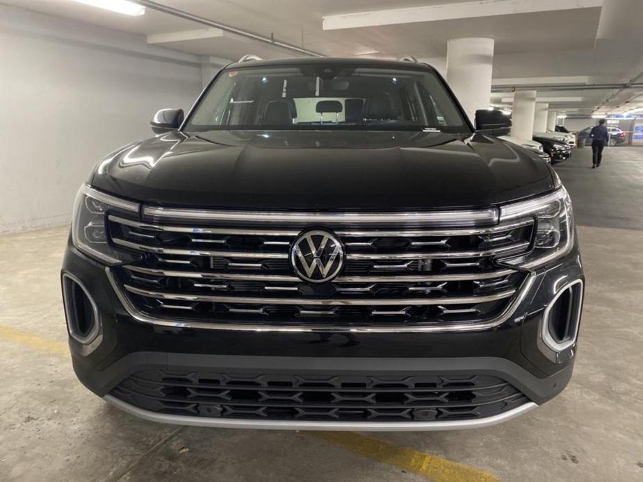 new 2024 Volkswagen Atlas car, priced at $46,444