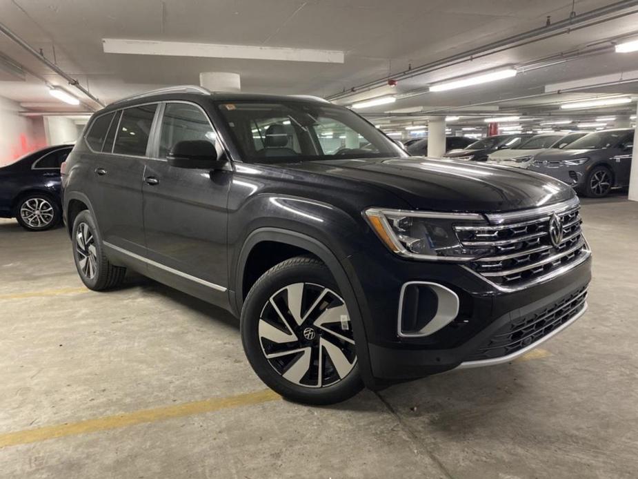 new 2024 Volkswagen Atlas car, priced at $46,444