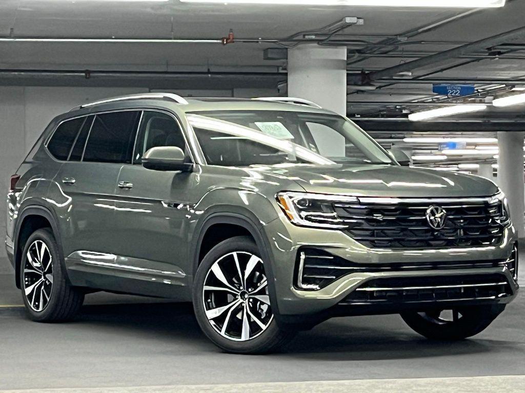 new 2026 Volkswagen Atlas car, priced at $56,715