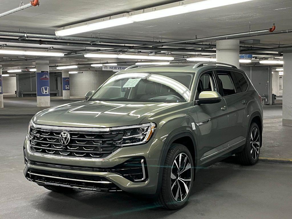 new 2026 Volkswagen Atlas car, priced at $56,715