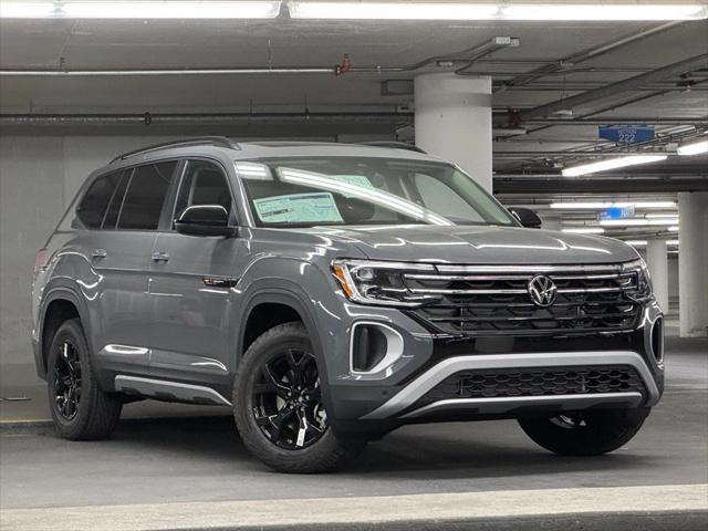 new 2025 Volkswagen Atlas car, priced at $48,573