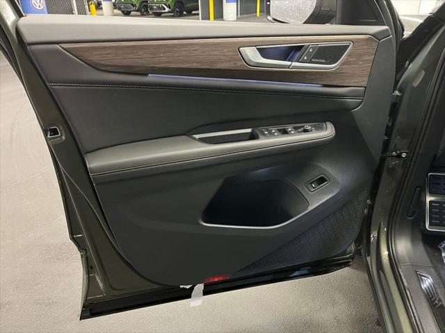 new 2025 Volkswagen Atlas car, priced at $50,879