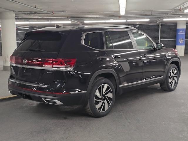 new 2024 Volkswagen Atlas car, priced at $47,177