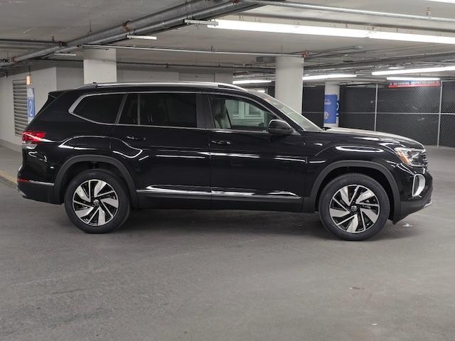 new 2024 Volkswagen Atlas car, priced at $47,177