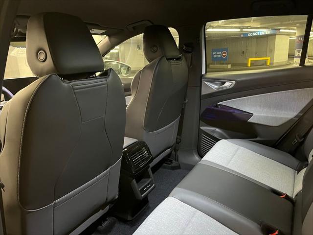 new 2025 Volkswagen ID.4 car, priced at $46,414