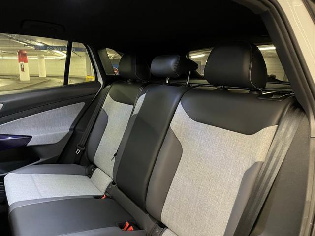 new 2025 Volkswagen ID.4 car, priced at $46,414