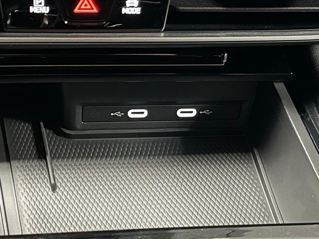 new 2025 Volkswagen Atlas car, priced at $41,083