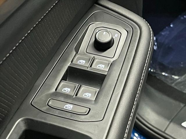new 2025 Volkswagen Atlas car, priced at $43,114