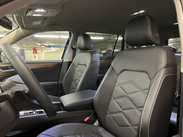 new 2025 Volkswagen Atlas car, priced at $43,114