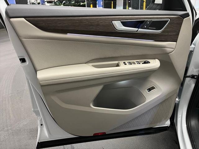 new 2025 Volkswagen Atlas car, priced at $53,285