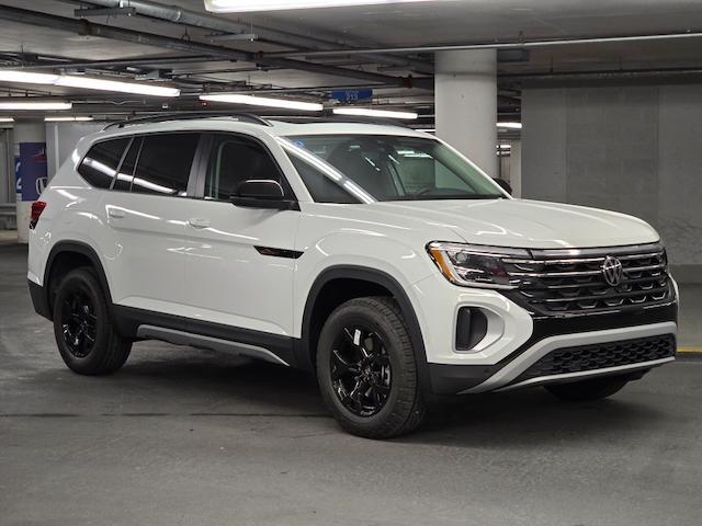 new 2024 Volkswagen Atlas car, priced at $45,905