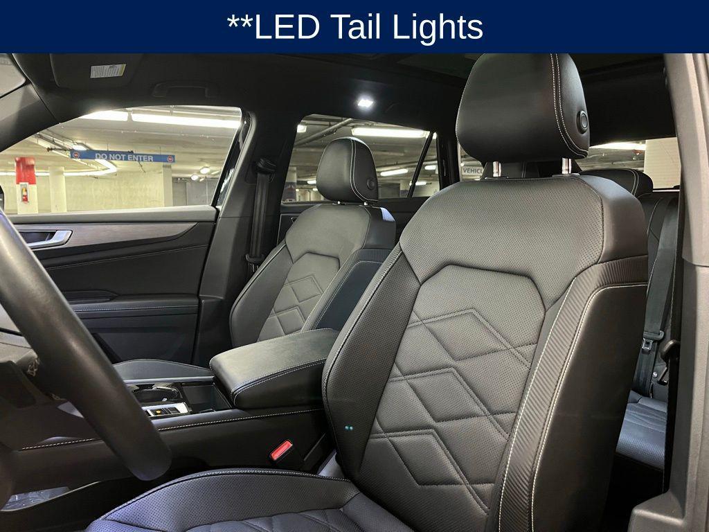 used 2025 Volkswagen Atlas Cross Sport car, priced at $38,000