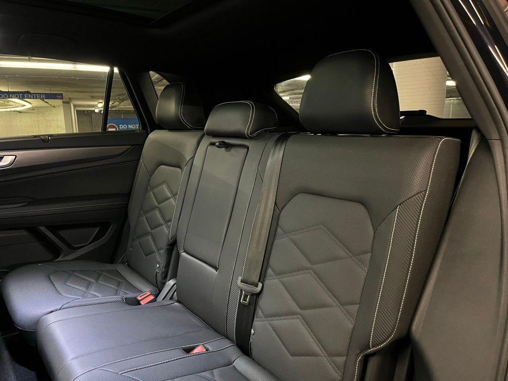 used 2025 Volkswagen Atlas Cross Sport car, priced at $38,000