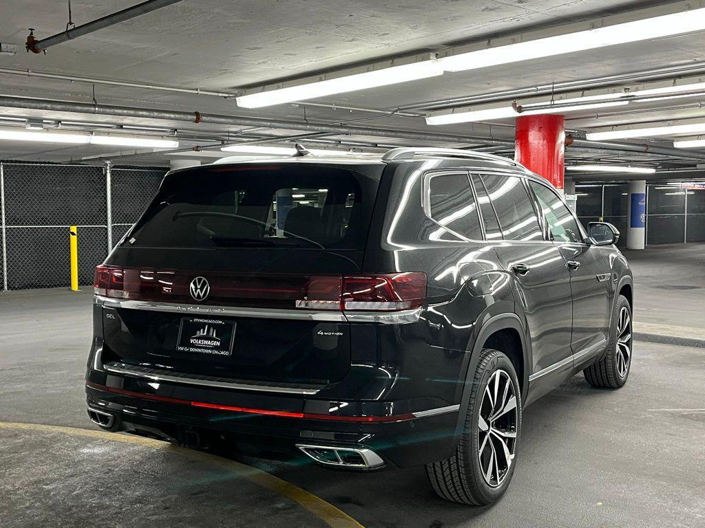new 2025 Volkswagen Atlas car, priced at $49,264