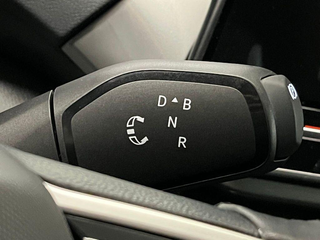 new 2025 Volkswagen ID.4 car, priced at $46,540