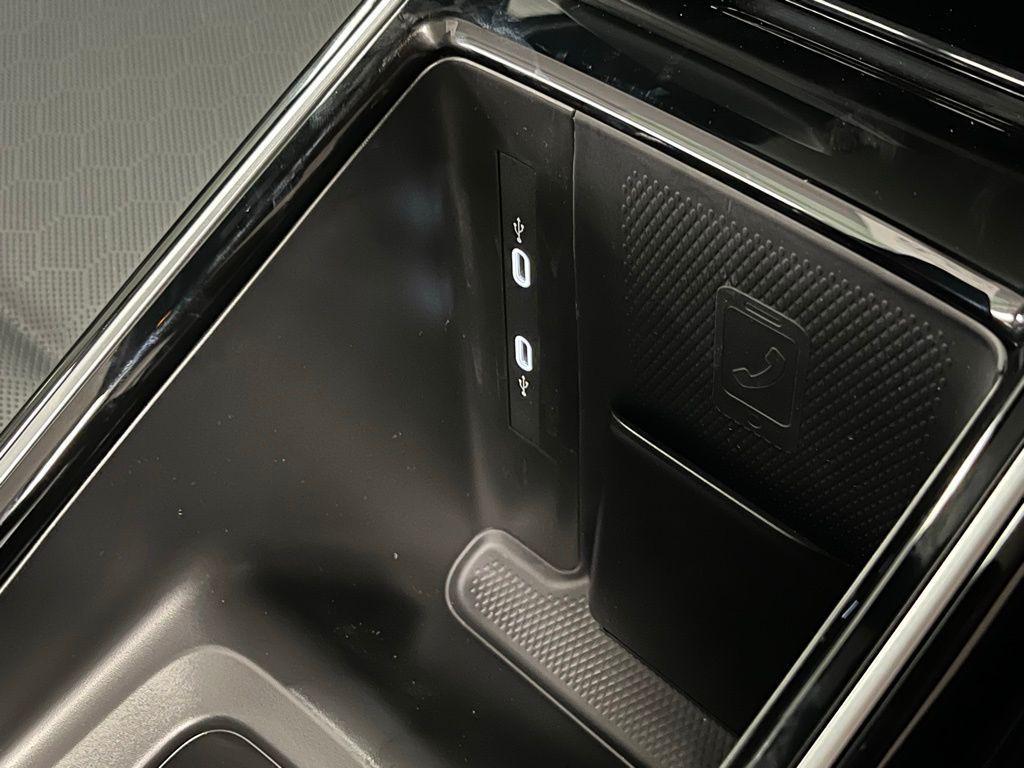 new 2025 Volkswagen ID.4 car, priced at $46,540