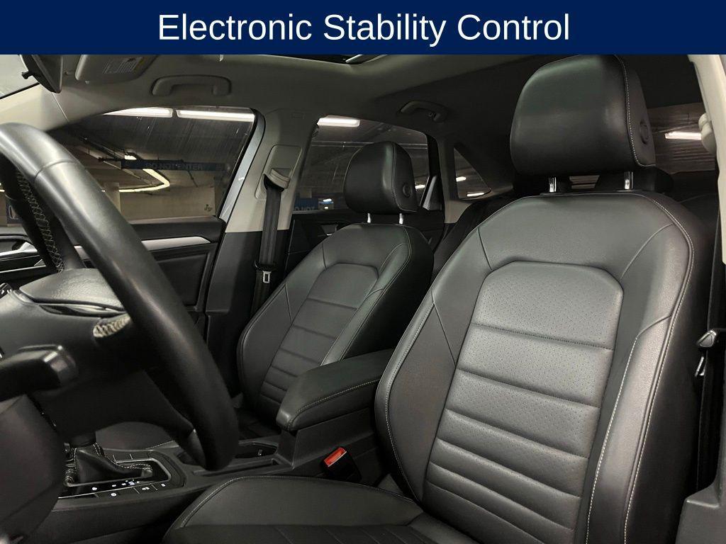 used 2021 Volkswagen Jetta car, priced at $13,500